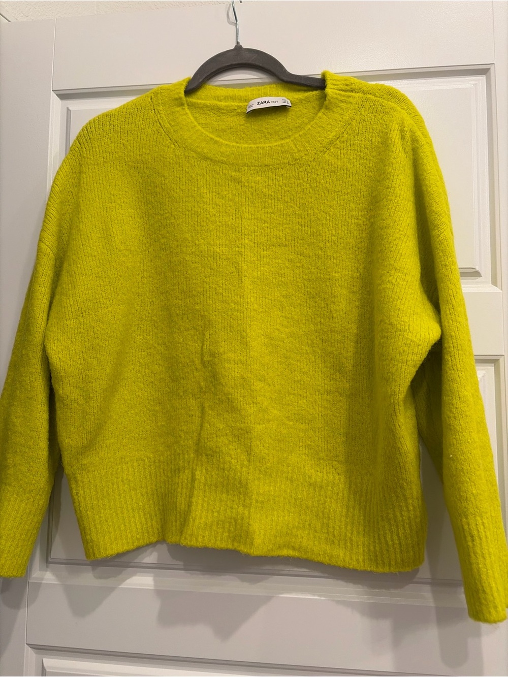 Zara Women's Neon Yellow Crewneck Sweater